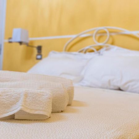 A Casa Dei Miei Hotel San Pietro Vernotico Kültér fotó