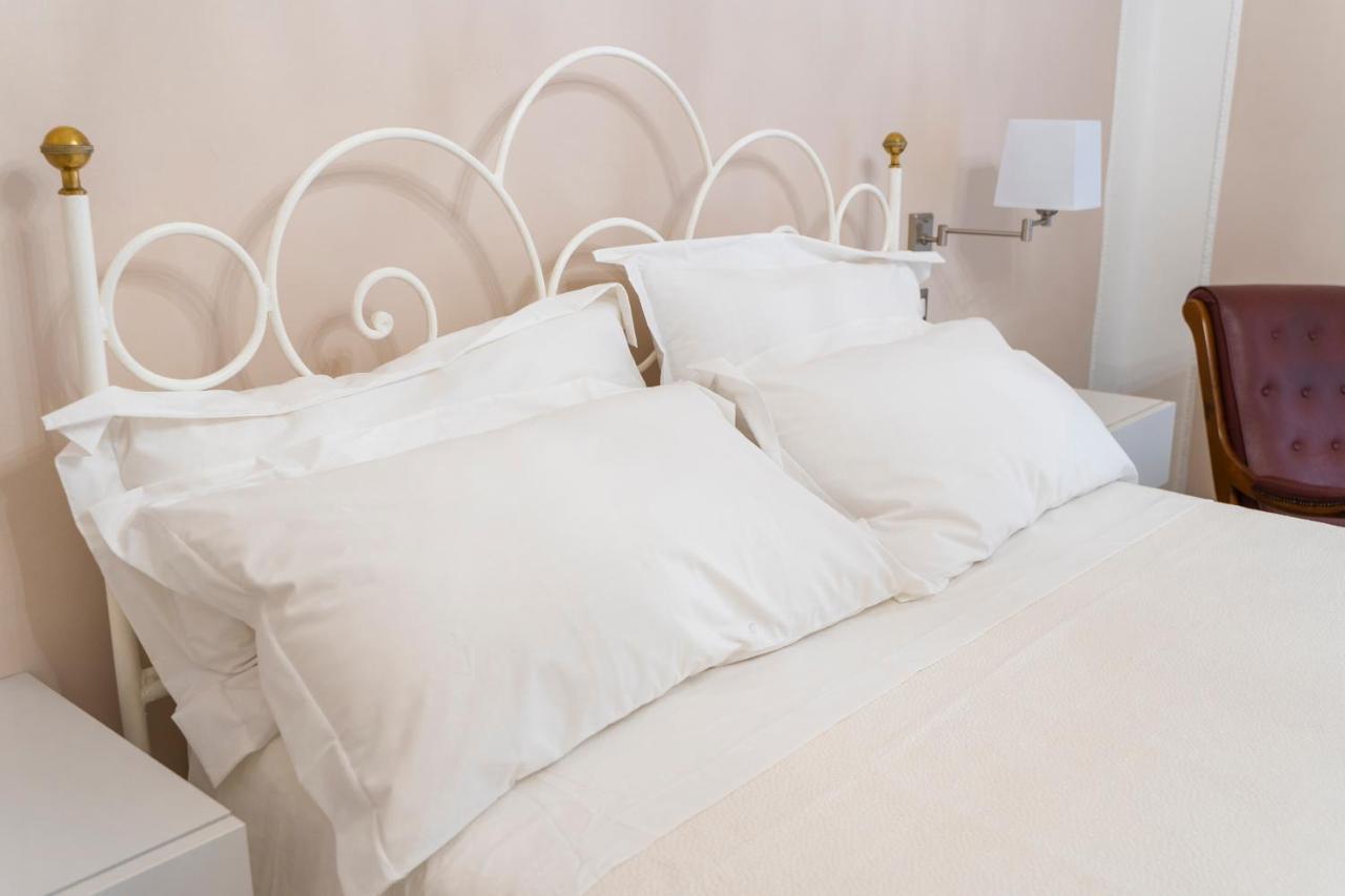 A Casa Dei Miei Hotel San Pietro Vernotico Kültér fotó