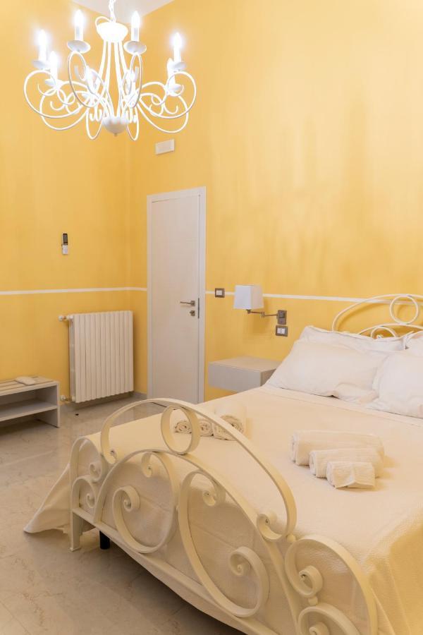 A Casa Dei Miei Hotel San Pietro Vernotico Kültér fotó